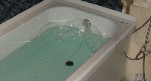 Установкой акрилового вкладыша | Карабыш